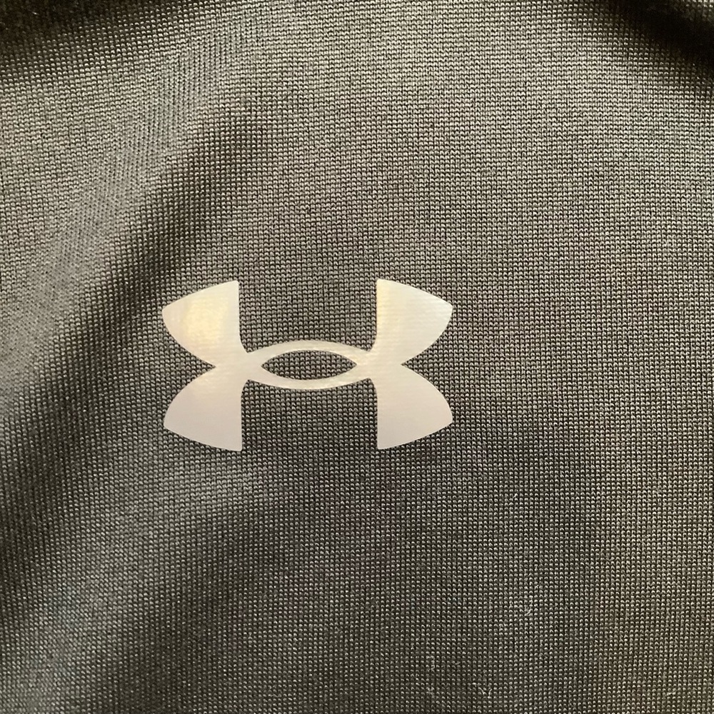 UNDER ARMOUR Black Loose Long Sleeve Tee Size SM - Picture 6 of 7